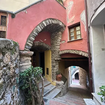 Ancient Tellaro - Free Parking Lerici