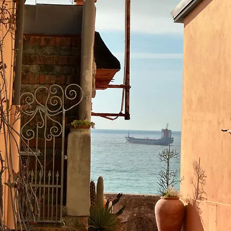 Ancient Tellaro - Free Parking *
