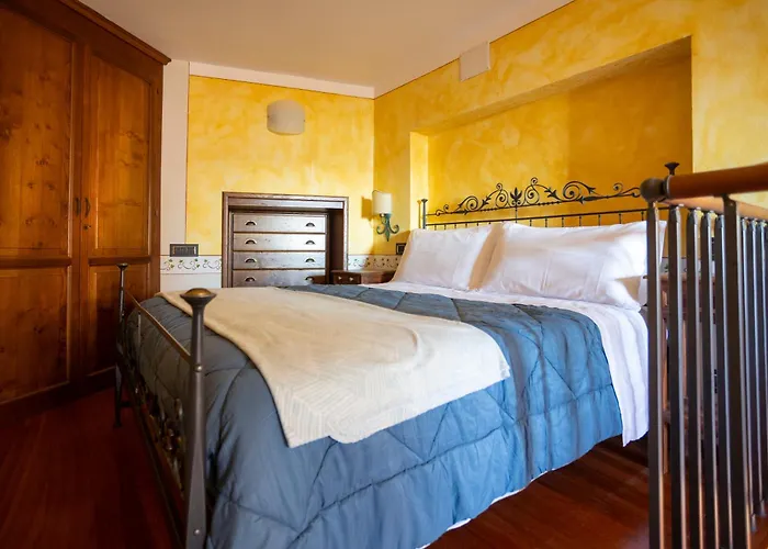 Ancient Tellaro - Free Parking Lerici